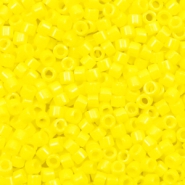 Abalorios Miyuki Delica's 11/0 Opaque yellow DB-721