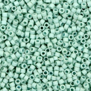 Abalorios Miyuki Delica's 11/0 Opaque matte luster sea foam green DB-374