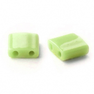 Abalorios Miyuki tila 5x5mm Opaque luster chartreuse green TL-439