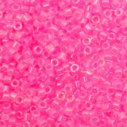 Abalorios Miyuki Delica's 11/0 Luminous cotton candy pink DB-2036