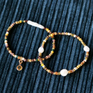 Set de inspiraciones ¡Piezas de joyería en colores invernales con nuestra nueva colección de Rocallas de cristal!