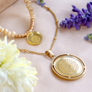 Set de inspiraciones Crea sets de joyería de lujo con esta hermosa colección Flor de Nacimiento