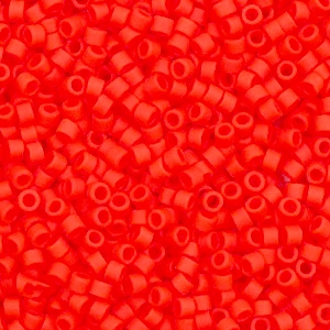 Abalorios Miyuki Delica's 11/0 Opaque matte vermillion red DB-757
