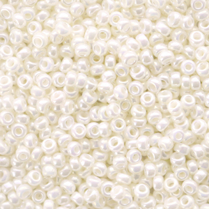 Miyuki Rocalla 11/0 Ceylon ivory pearl white 11-591