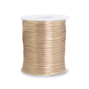 Hilo de sat&eacute;n 1.5mm Beige champagne