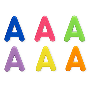 Abalorios alfabeto acr&iacute;lico letra A Multicolor