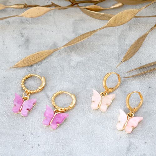 Get inspired! Colgantes de mariposa en resina