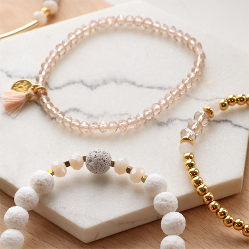 Ideas creativas para hacer pulseras con abalorios fateteados