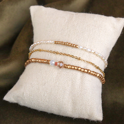Manos a la obra para crear elegantes pulseras y anillos