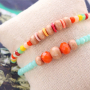 &iexcl;Gran colorido! de pulseras con abalorios faceteados