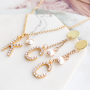 Insp&iacute;rate con los nuevos colgantes met&aacute;licos letras con strass & tarjetas de joyer&iacute;a