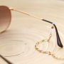 Esto es lo que puedes hacer con las cadenas para gafas de sol