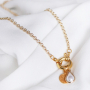 Puedes crear estas joyas tan bonitas con las nuevas fornituras met&aacute;licas DQ para pendientes, y cierres para joyas.