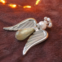 Estos pendientes y angelitos de invierno los puedes hacer con los abalorios Polaris Elements gota y cuentas facetadas.
