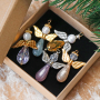 Estos pendientes y angelitos de invierno los puedes hacer con los abalorios Polaris Elements gota y cuentas facetadas.