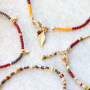  Con los abalorios Miyuki puedes hacer estas pulseras de moda:
