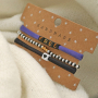 As&iacute; se hacen las pulseras m&aacute;s bonitas con cinta el&aacute;stica cosida: