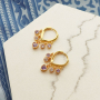 Incorpora colgantes de cristal en bonitos sets de joyer&iacute;a