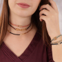 Combina las pulseras ya hechas con tus colecciones