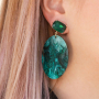 Ponte creativa con los pendientes de Crystal Glass