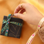 Ponte creativa con la cinta con texto