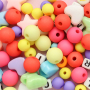 Crea joyas &uacute;nicas con nuestra nueva colecci&oacute;n de abalorios acr&iacute;licos