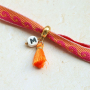 Crea joyas personalizadas con abalorios letras en cer&aacute;mica