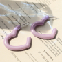 Ideas de joyer&iacute;a con colgantes lazo y pendientes coraz&oacute;n en acr&iacute;lico