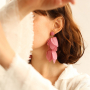 Crea un look &uacute;nico con pendientes de flores