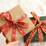 Crea pulseras, llaveros y regalos &uacute;nicos con cintas con texto