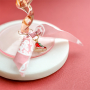 Crea tus propias decoraciones navide&ntilde;as con colgantes met&aacute;licos