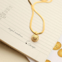 Dise&ntilde;a joyas &uacute;nicas con dijes de acero inoxidable con n&uacute;meros de &aacute;ngeles