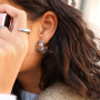 Libera tu creatividad con pendientes y pulseras de acero inoxidable