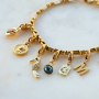 Crea collares y pulseras elegantes con colgantes y entrepiezas de lat&oacute;n TQ
