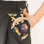 Pulseras bangle & broches: las piezas statement de la temporada